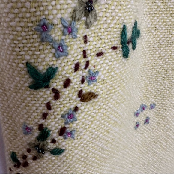 Oilily Yellow Embroidered Vintage Style Wool Blend Midi Skirt Size Medium - Picture 9 of 9